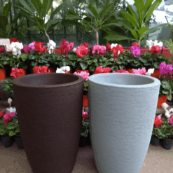 RAYUN - MACETA ROTOMOLDEADO "INCA" N°75 TEXTURADO - CHOCOLATE